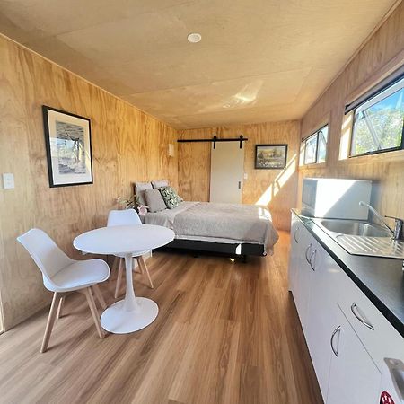 Mangawhai Room And Studio Экстерьер фото