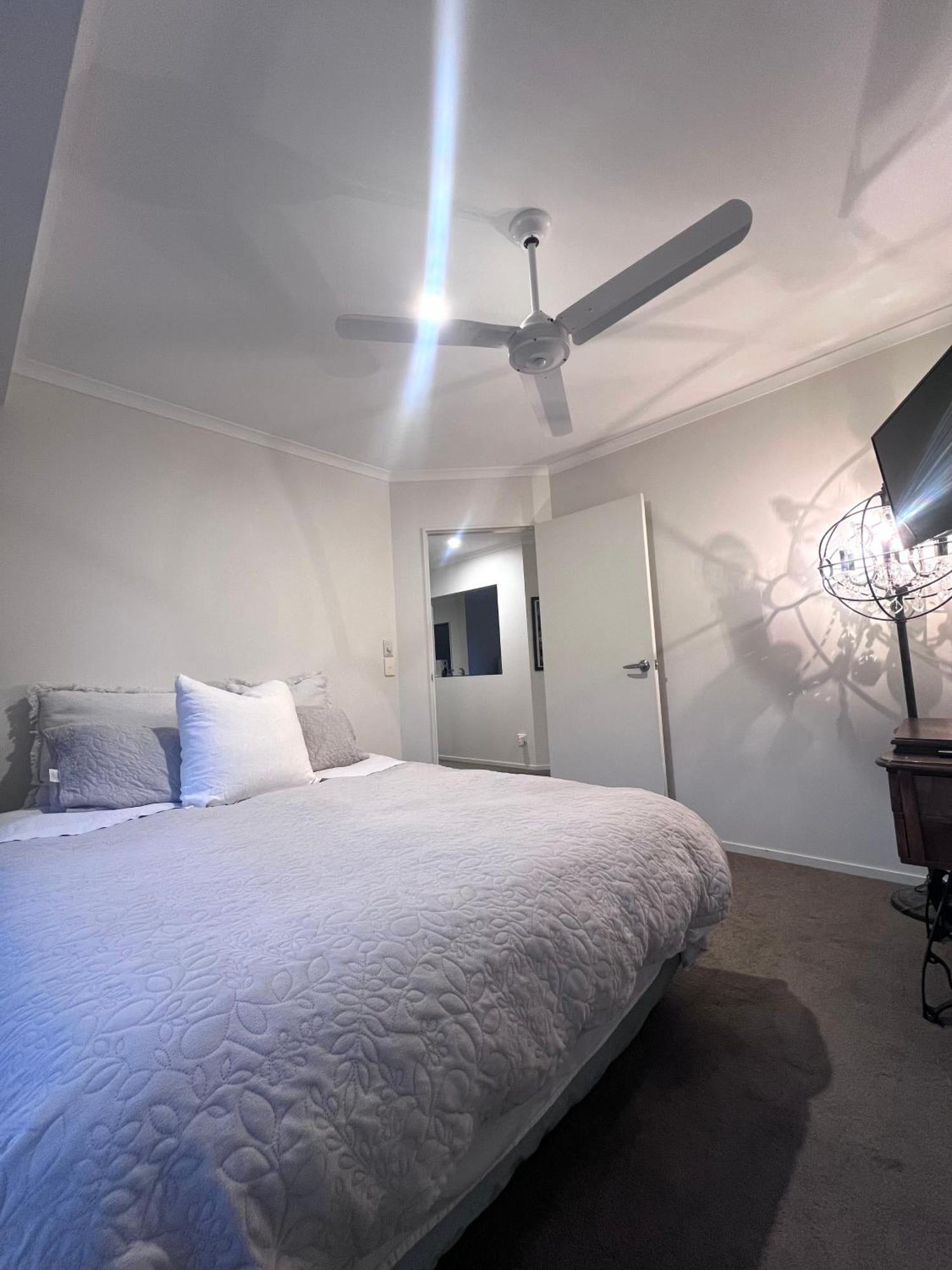 Mangawhai Room And Studio Экстерьер фото