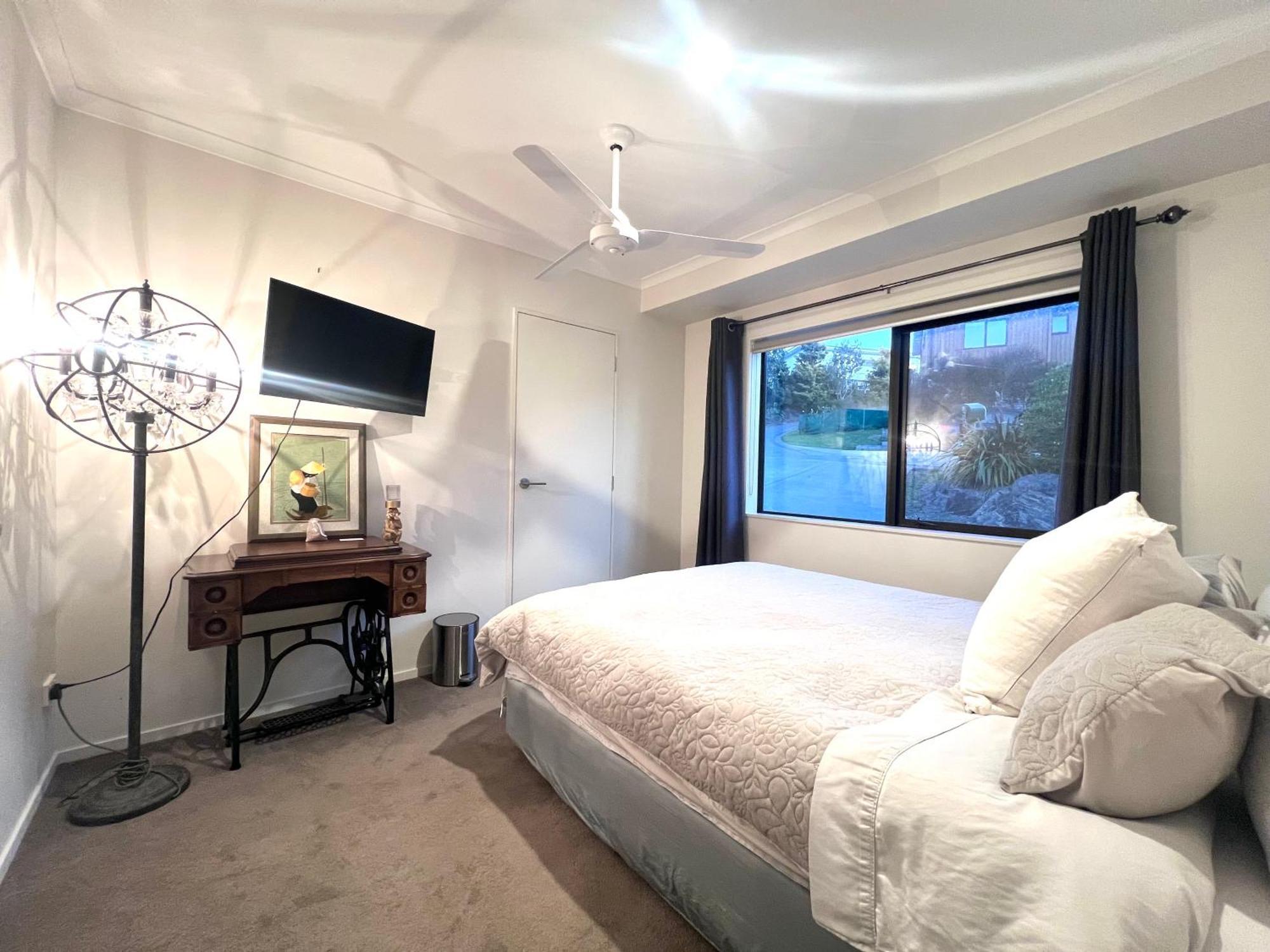 Mangawhai Room And Studio Экстерьер фото