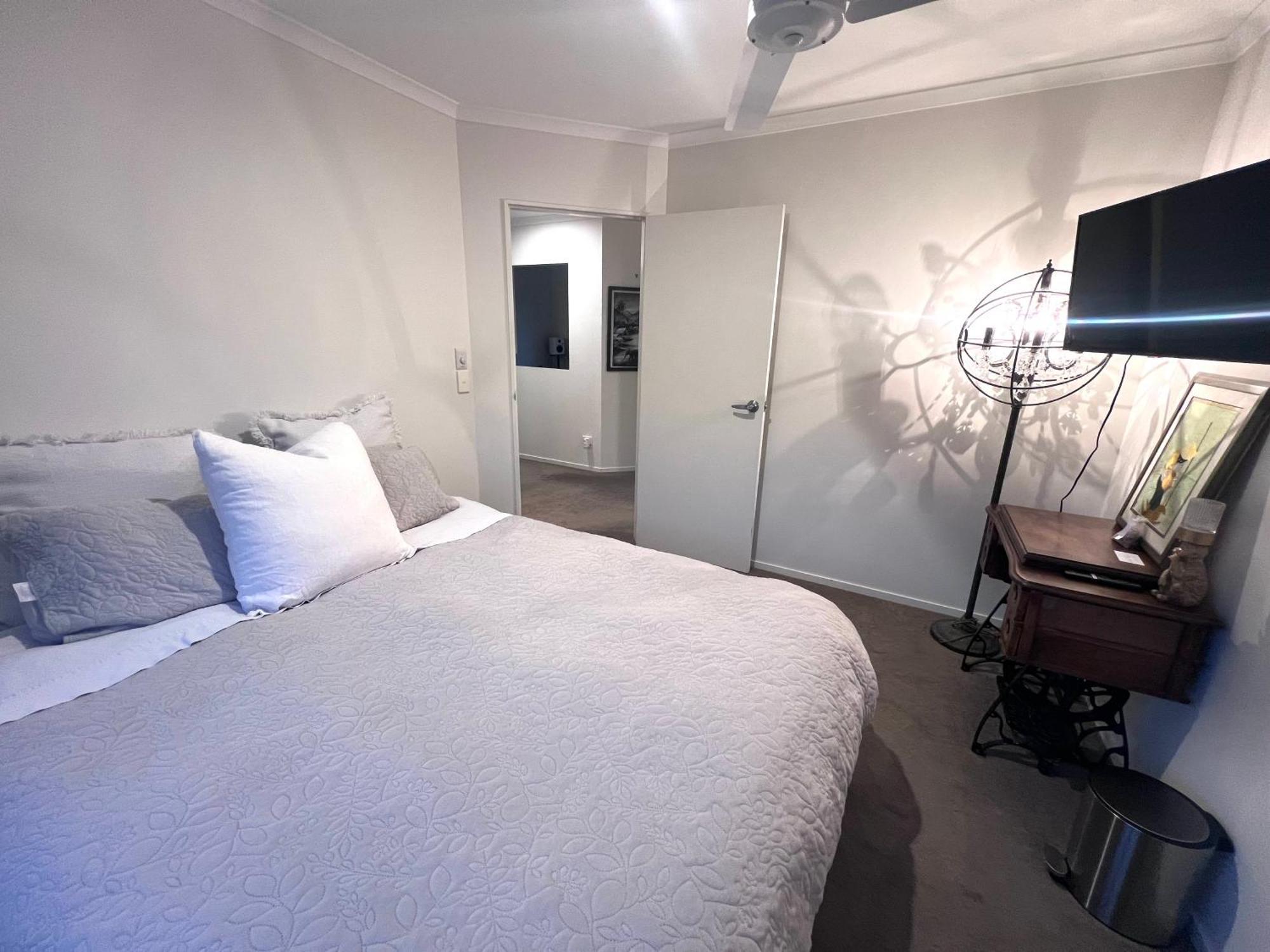 Mangawhai Room And Studio Экстерьер фото